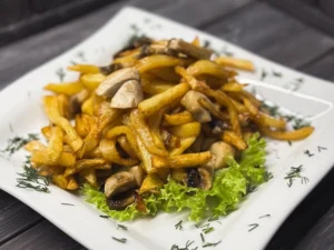 Картопля с грибами