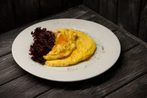 Омлет із сиром